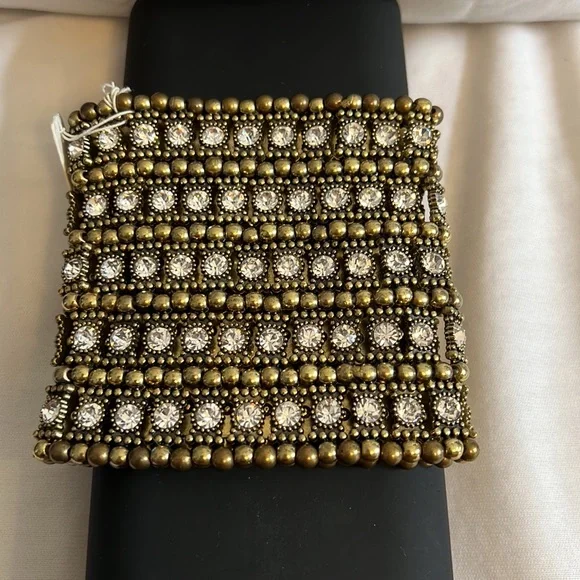 Stretch cuff bracelet - Picture 3 of 4